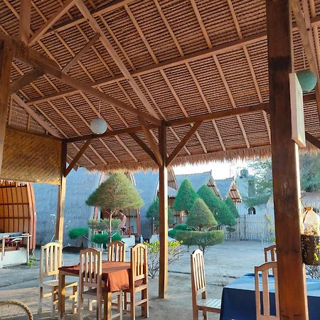Sunset Beach Bungalow Gili Meno Luaran gambar