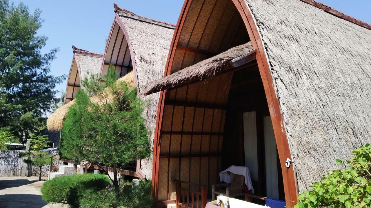 Sunset Beach Bungalow Gili Meno Luaran gambar