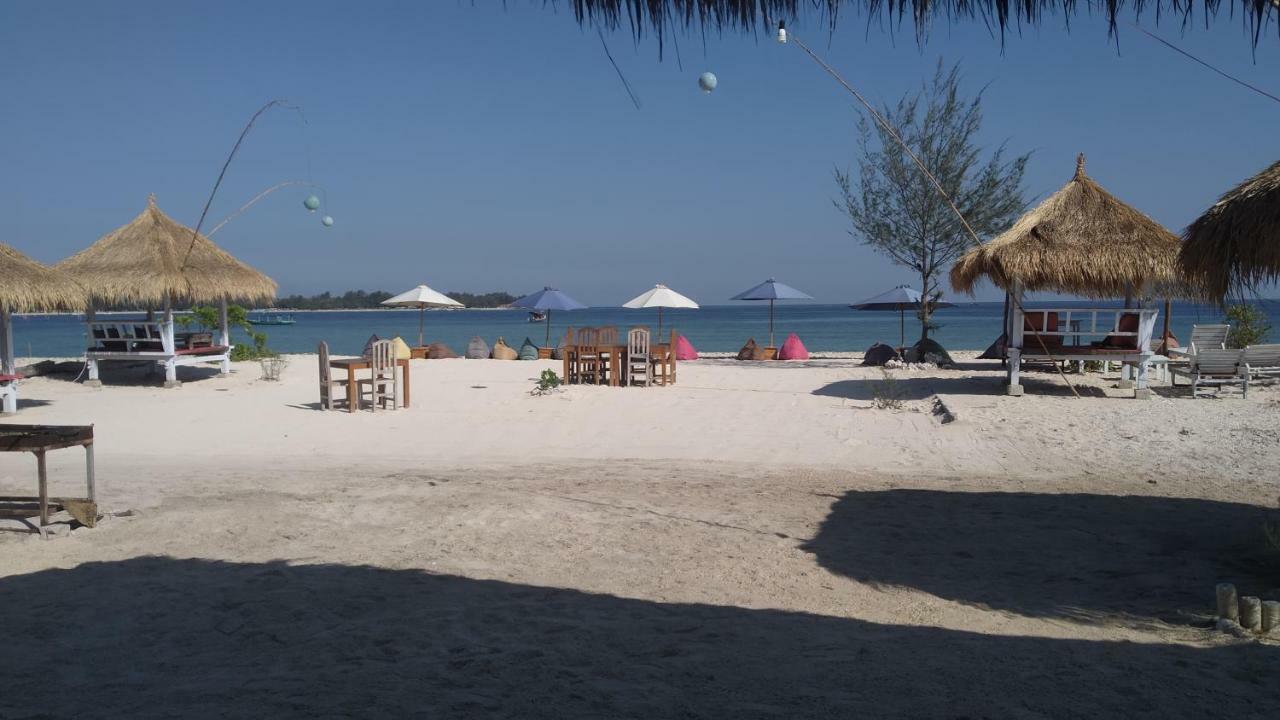 Sunset Beach Bungalow Gili Meno Luaran gambar