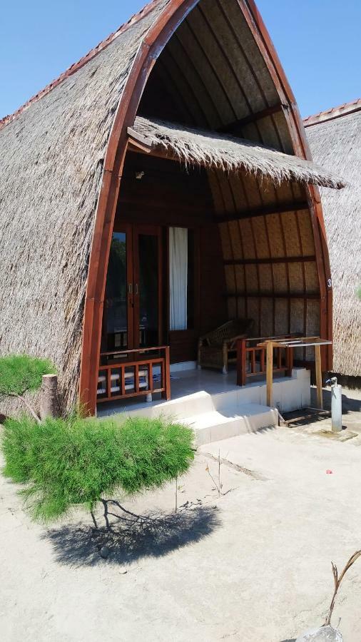 Sunset Beach Bungalow Gili Meno Luaran gambar