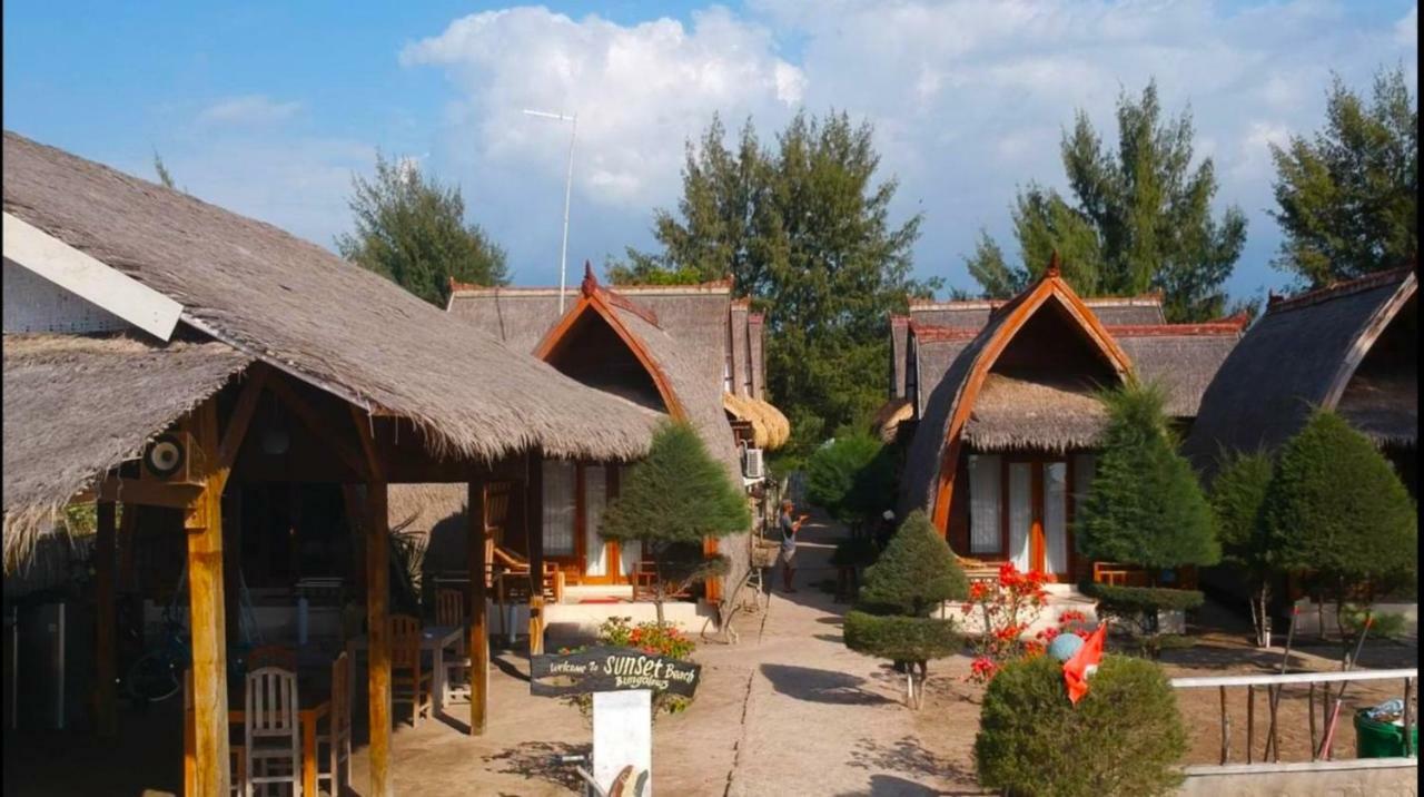 Sunset Beach Bungalow Gili Meno Luaran gambar