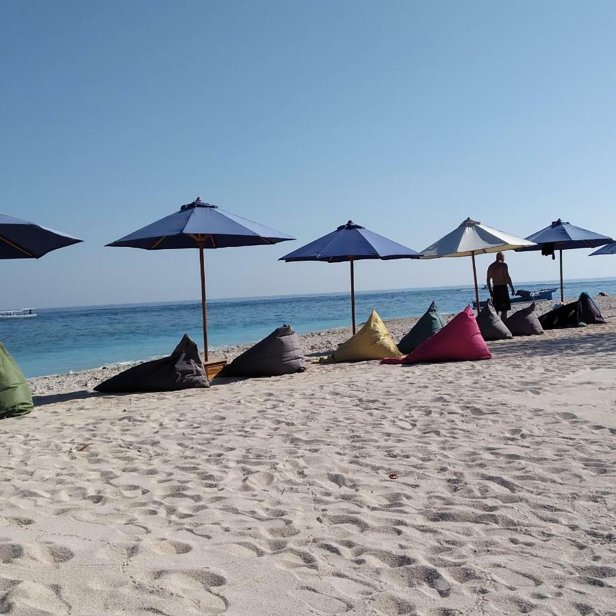 Sunset Beach Bungalow Gili Meno Luaran gambar