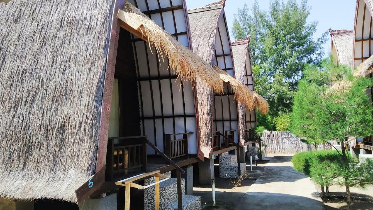 Sunset Beach Bungalow Gili Meno Luaran gambar