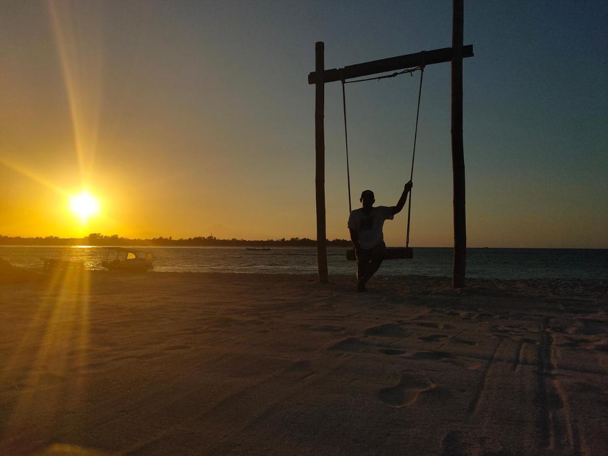 Sunset Beach Bungalow Gili Meno Luaran gambar